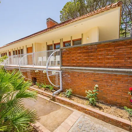Casa Mitra * تْشيفالو