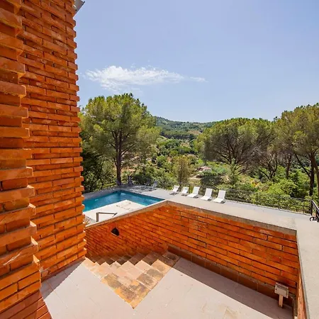 Casa Mitra